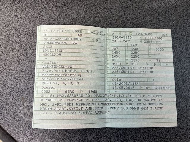 Kleinbus VOLKSWAGEN Crafter Kombi 35 mittel L2H1 Fensterbus Ahk.3,5t