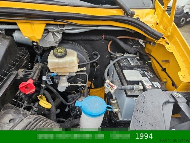 Kleinbus VOLKSWAGEN Crafter Kombi 35 mittel L2H1 Fensterbus Ahk.3,5t