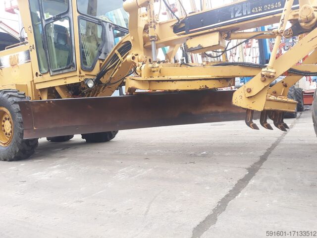 Motor-Grader Komatsu 12H