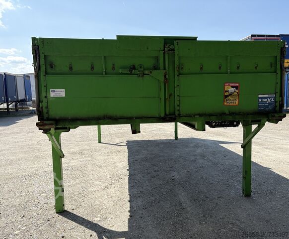 Wechselbrücke mit Pritsche Krone Baustoff 7,45 Multilockrahmen Türen