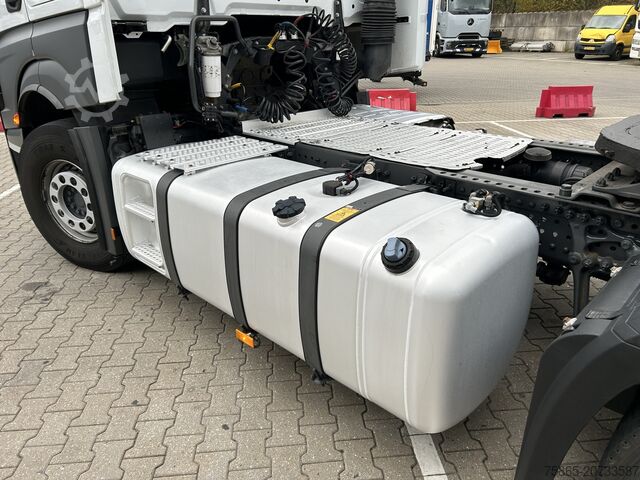 Standard-SZM Mercedes-Benz Actros 1845 Gigaspace / Tacho V2 / Blower - PTO...