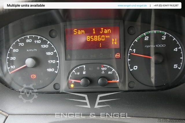 Transporter mit Koffer iveco Daily 35 S11 C30C AUTOMATIK KAMERA Regale LUFT DURCHGANG EURO-5 CoC