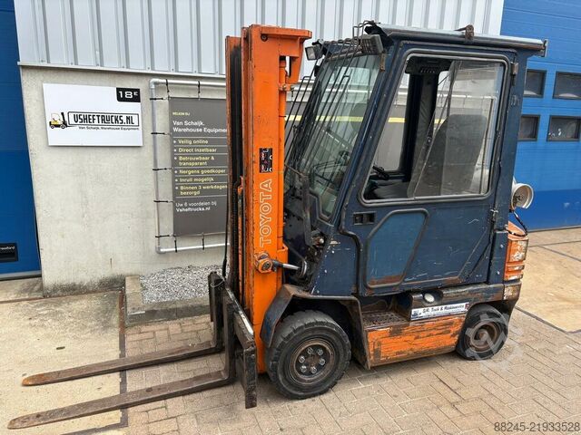 VS-22882 LPG Triplex forklift Toyota TOYOTA 42-5FG18