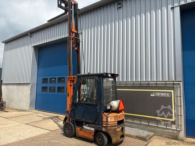 VS-22882 LPG Triplex forklift Toyota TOYOTA 42-5FG18