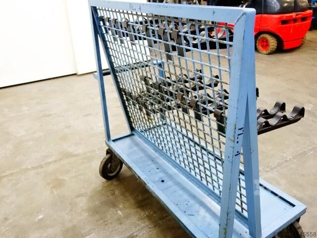 Werkzeugtransportwagen mit Wellenträger  