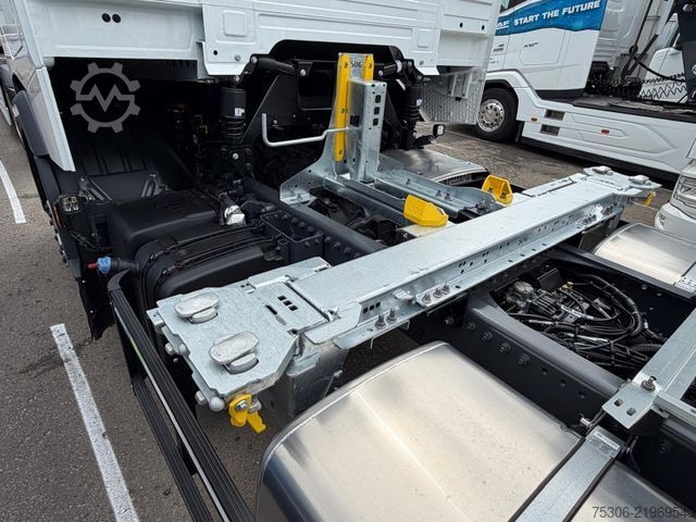 Swap body truck DAF FAN XG 480 Multiwechsler 1120-1320 in Kommision