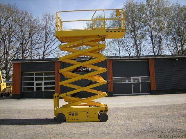 Work platform GENIE GS 4047 Scherenarbeitsbühne Genie 14 m