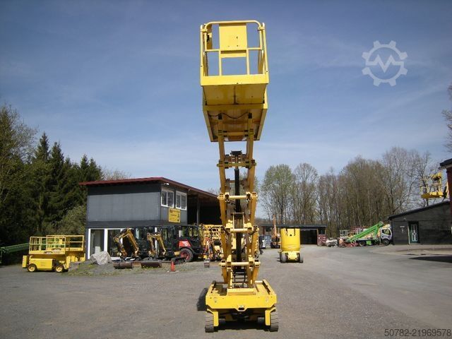 Work platform GENIE GS 4047 Scherenarbeitsbühne Genie 14 m