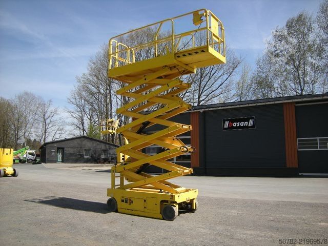 Work platform GENIE GS 4047 Scherenarbeitsbühne Genie 14 m