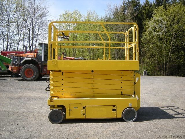 Work platform GENIE GS 4047 Scherenarbeitsbühne Genie 14 m