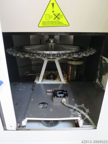 Vertical machining center MIKRON VCP710