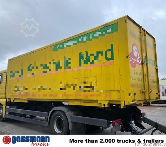 Swap body truck  Wechselbrücke Koffer mit Flügeltüren
