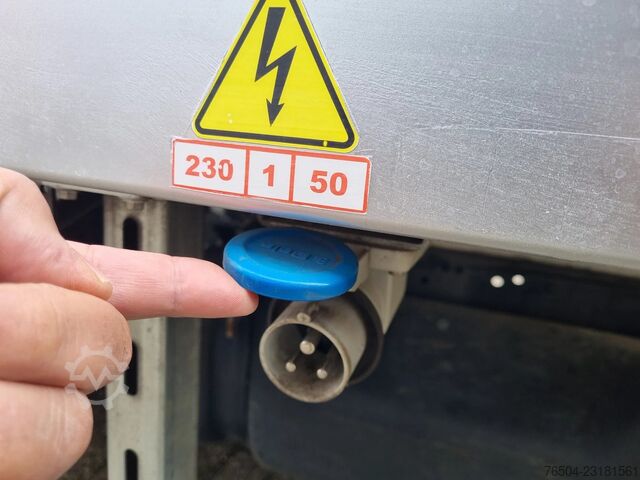 Iveco Daily 35C16 3.0D Koelkoffer -18C Laadklep Xarios 350 st230V Iveco Daily 35C16 3.0D Koelkoffer -18C Laadklep Xario...