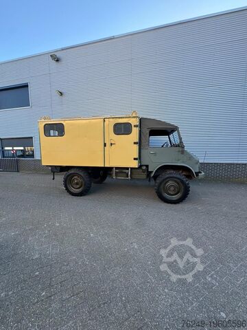 Unimog Mercedes-Benz 404s Camper Unimog Mercedes-Benz 404s Camper