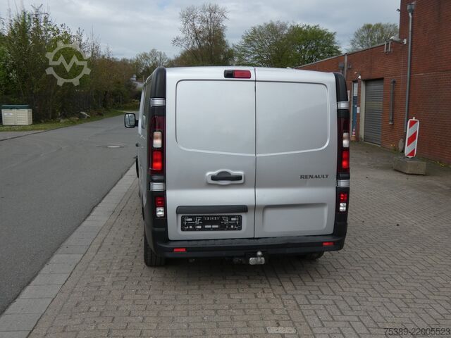 Panel van Renault Trafic  L2H1 3,0tKlima LED Navi Tempomat Unfall