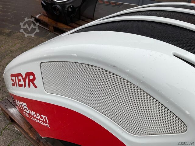 Steyr Motorhaube Steyr Multi 4115 Steyr Motorhaube Steyr Multi 4115