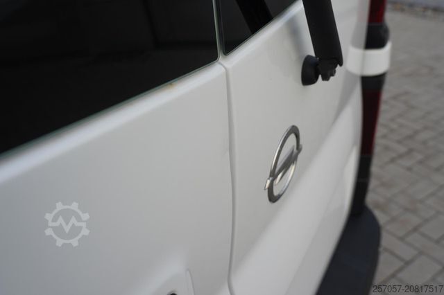 Kleinbus OPEL Vivaro B Combi L1H1 CDTI
