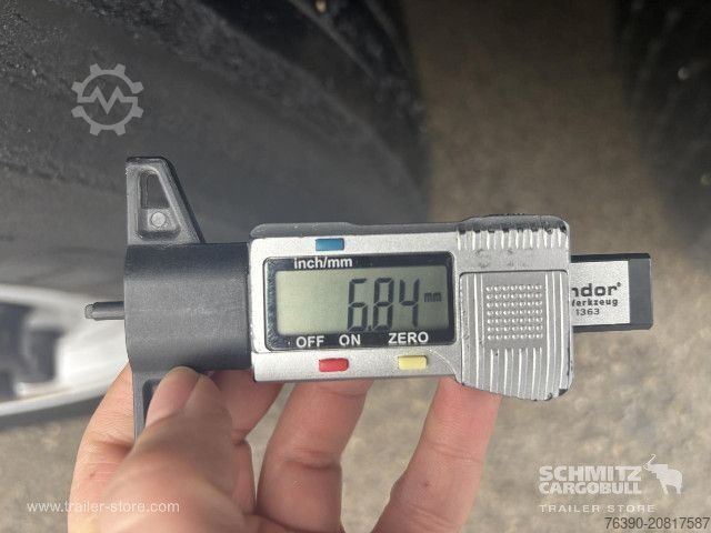 Auflieger mit Pritsche & Plane Schmitz Cargobull Semitrailer Curtainsider Standard