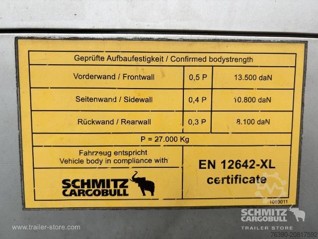 Auflieger mit Pritsche & Plane Schmitz Cargobull Semitrailer Curtainsider Standard