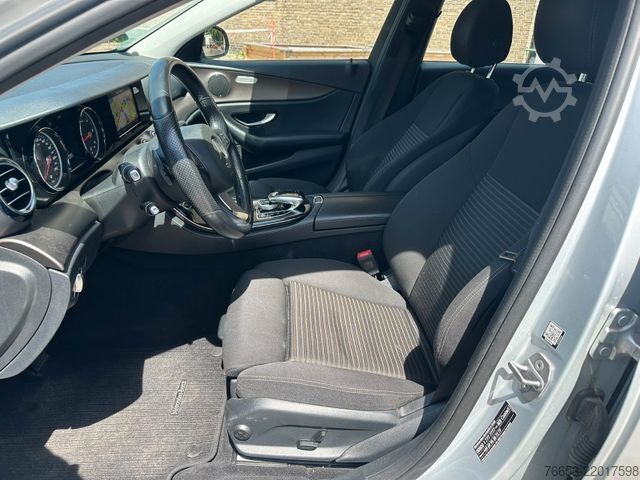 Minibus MERCEDES-BENZ E 220d T Automatik 143kw * LED * Navi * Kamera