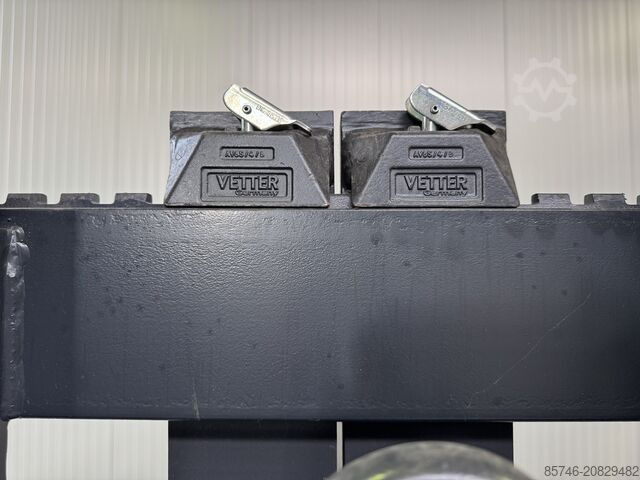 L 20 wie abgebildet (1173) NEU / Unbenutzt!! (1,2 t bei 1000 mm!!) LINDE L 20 as  ( 1173 ) NEW / Unused !!  ( 1.2 T @ 1000 MM !! )