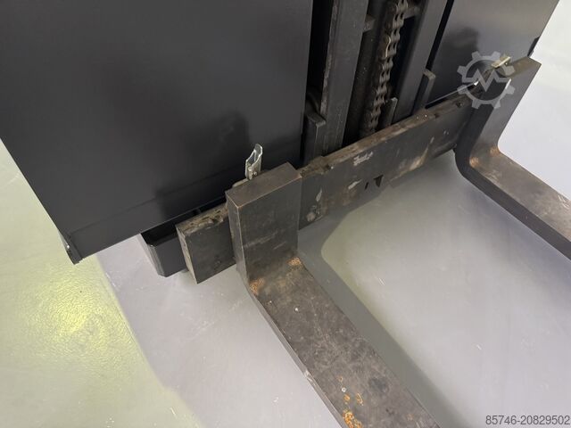 V 10 / * DEMO !! DOPPEL-Lenkung !! VOLLAUSSTATTUNG !! LINDE V 10 /  * DEMO !! DOUBLE steering !! FULL options !!