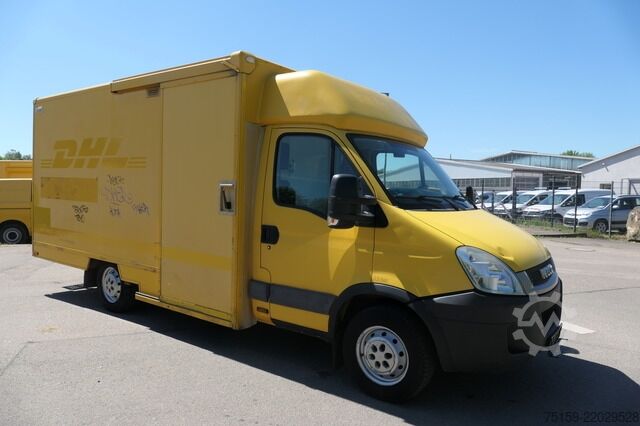 Transporter mit Koffer iveco Daily 35 S11 C30C AUTOMATIK KAMERA MAXI Regale DURCHGANG