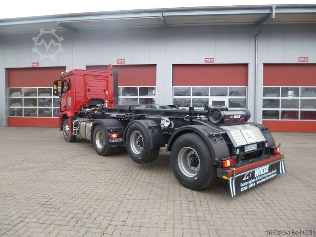 Auflieger-Wechselfahrgestell Auflieger Abrollkipper Hakenlift Agrar