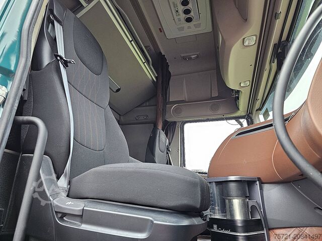 Standard-SZM DAF XF 530 SSC 6X2 FTG