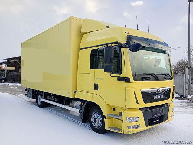Koffer MAN Koffer 8.220 TGL Euro 6 2X Schlafplatz AHK