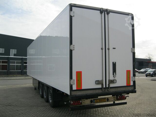 Refrigerated/frozen transport Schmitz Cargobull N/a Koelmotor slechts 950 uur gedraaid, schadev...