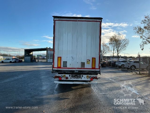 Auflieger mit Pritsche & Plane Schmitz Cargobull Curtainsider Standard Faltwandtür rechts