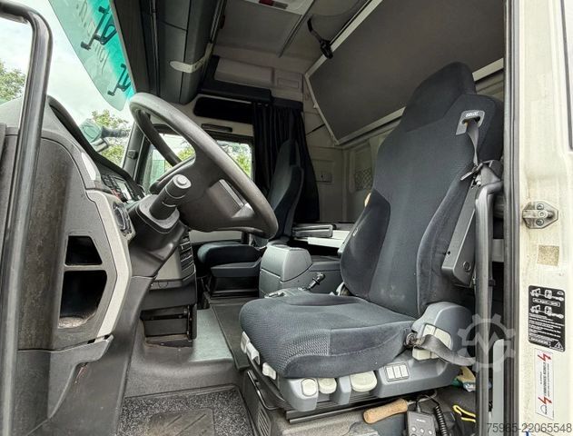 Refrigerated truck MAN TGX 26.440 EURO 6 FULL AIR ISOLATED BOXES DOUBLE