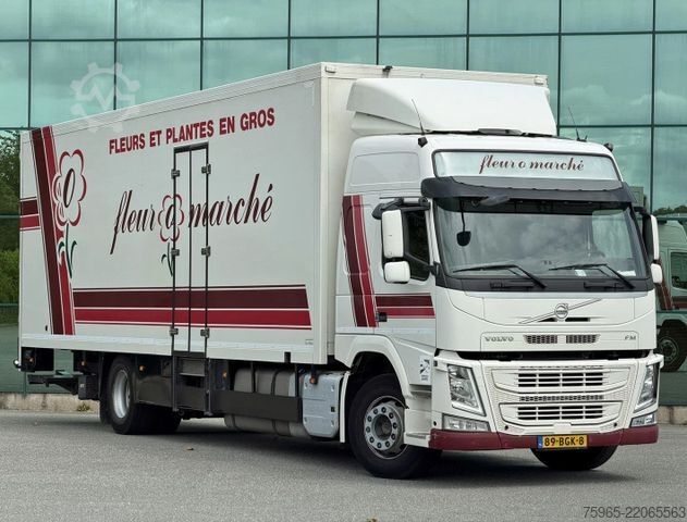 Refrigerated truck VOLVO FM 7 KARREN BAK THEO MULDER KOELING KACHEL LAADK