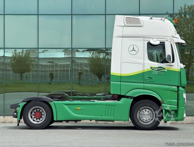 Standard tractor unit MERCEDES-BENZ Actros 1845 GIGA SPACE 2x TANK 615.000 KM TOP CO