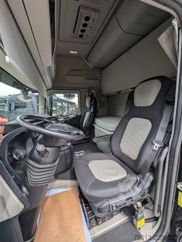 Standard tractor unit FORD F-MAX 500 in Voll-Ausstattung, Kipphydr. MIETEN?