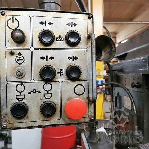 Hand-lever milling machine UCCR 6M76P