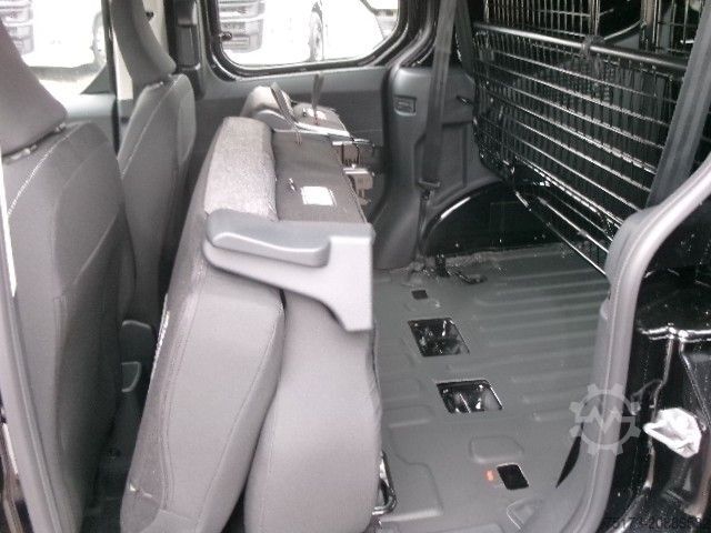 Kastenwagen FORD Transit Courier Trend DoKa 1.5L WiPa GRA Kam