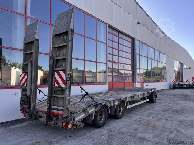 Tieflader Anhänger Humbaur HTD 30  3 Achs Tiefladeranhänger, verzinkt