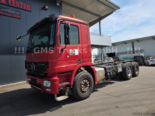 LKW-Fahrgestell MERCEDES-BENZ Actros 2641 / 6X4 / EPS 3 Pedal / German