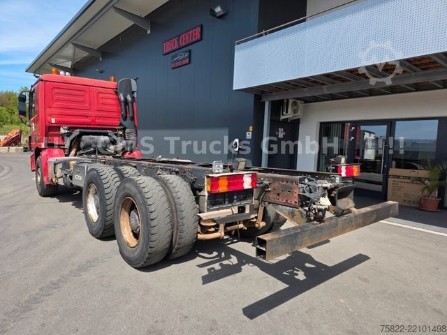 LKW-Fahrgestell MERCEDES-BENZ Actros 2641 / 6X4 / EPS 3 Pedal / German