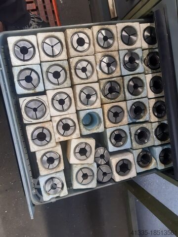 CNC lathe with bar loader TRAUB TND 200