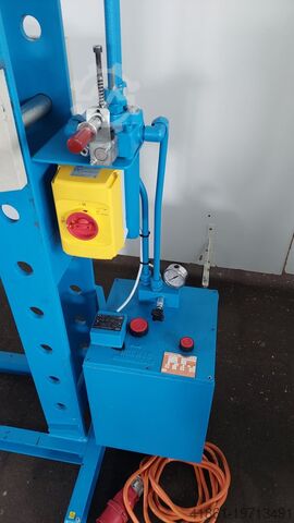 Hydr. workshop press OMCN Art. 162