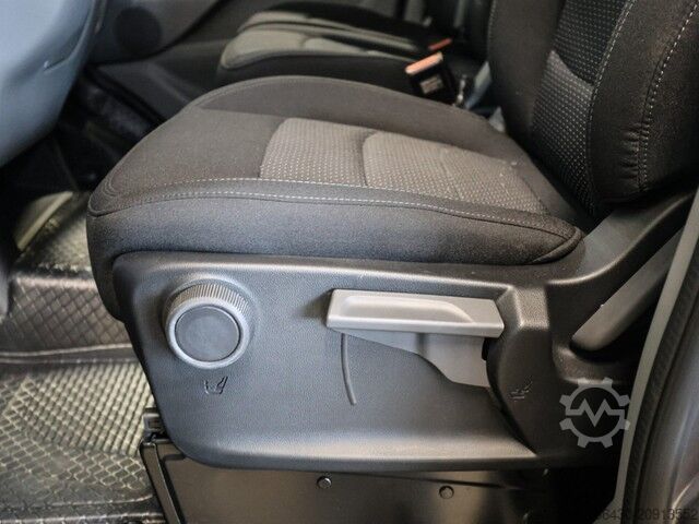 Panel van Maxus DELIVER 7