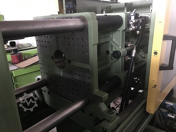 Injection molding machine Arburg 370C 600-100