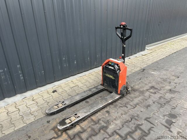 Electric Pallet Truck BT LHE130