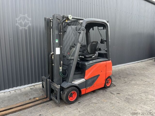 Electric 4-wheel forklift Linde E20PH-02