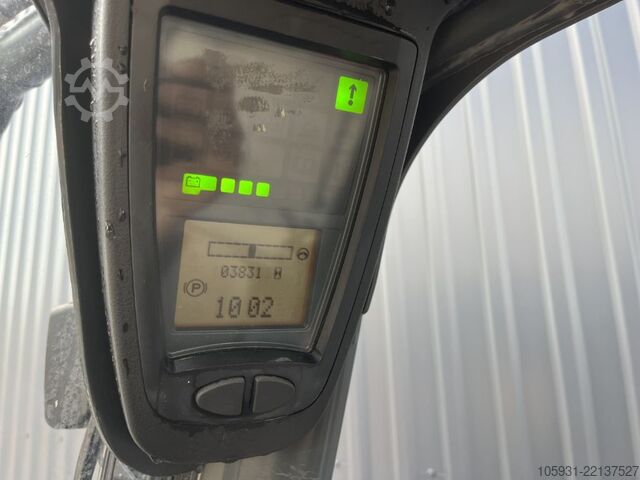 Electric 4-wheel forklift Linde E20PH-02