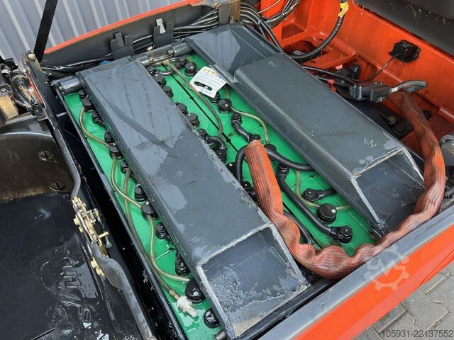 Electric 4-wheel forklift Linde E20PH-01