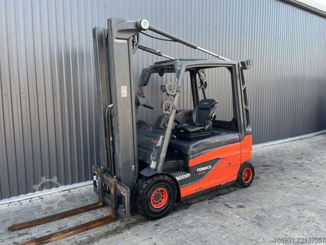 Electric 4-wheel forklift Linde E25L-01